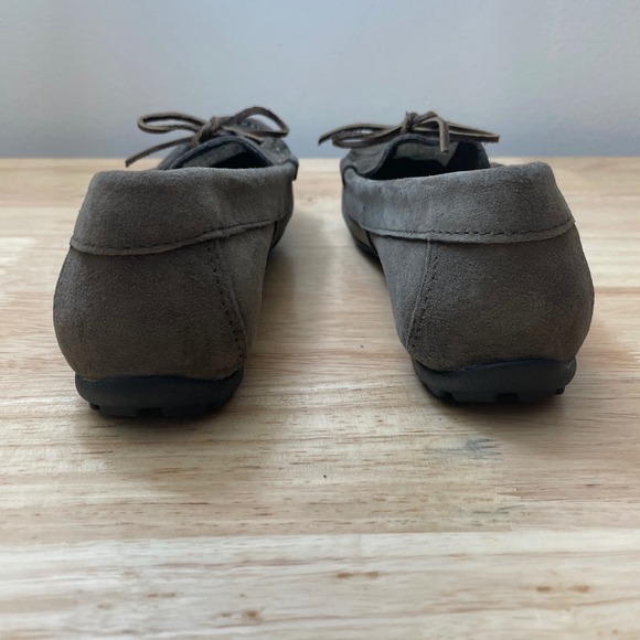 Eddie Bauer Women's Suede Moccasin Loafers Gray Slip On Shoes Size 7 - Picture 9 of 11